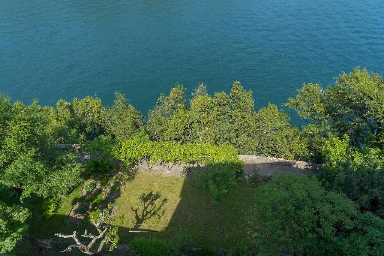 Lavarell House - Best Lake View By Rent All Como 네소