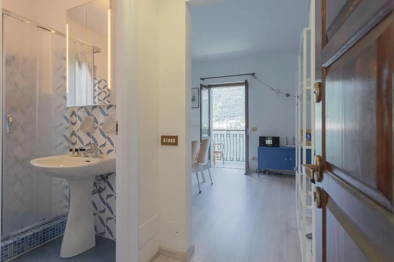 Lavarell House - Best Lake View By Rent All Como 네소 0*,